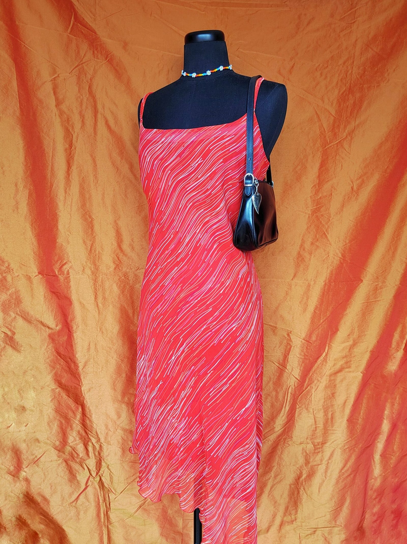 Robe rouge asymétrique - T42/44