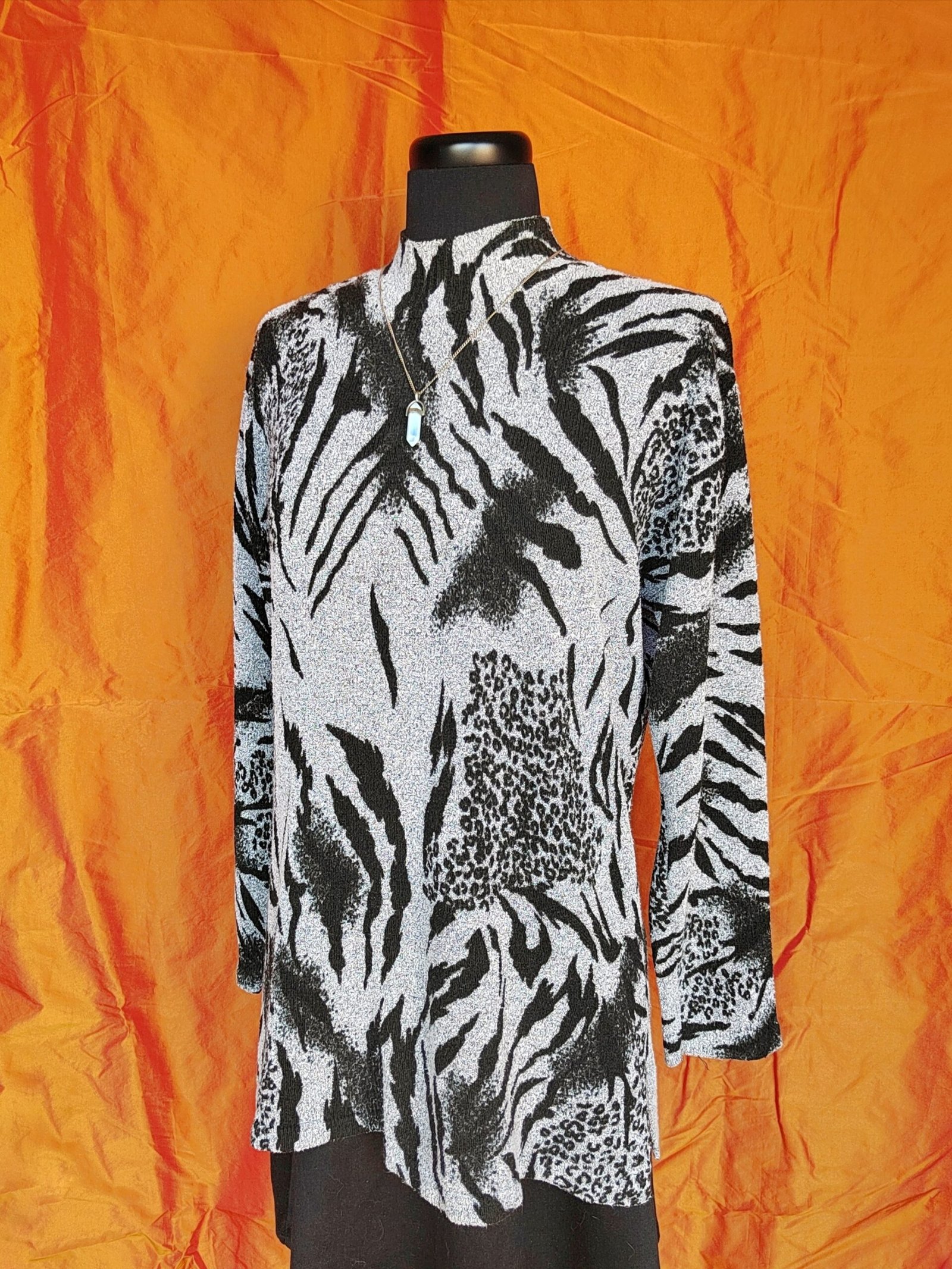 Pull gris et noir motif animal - T40/42/44
