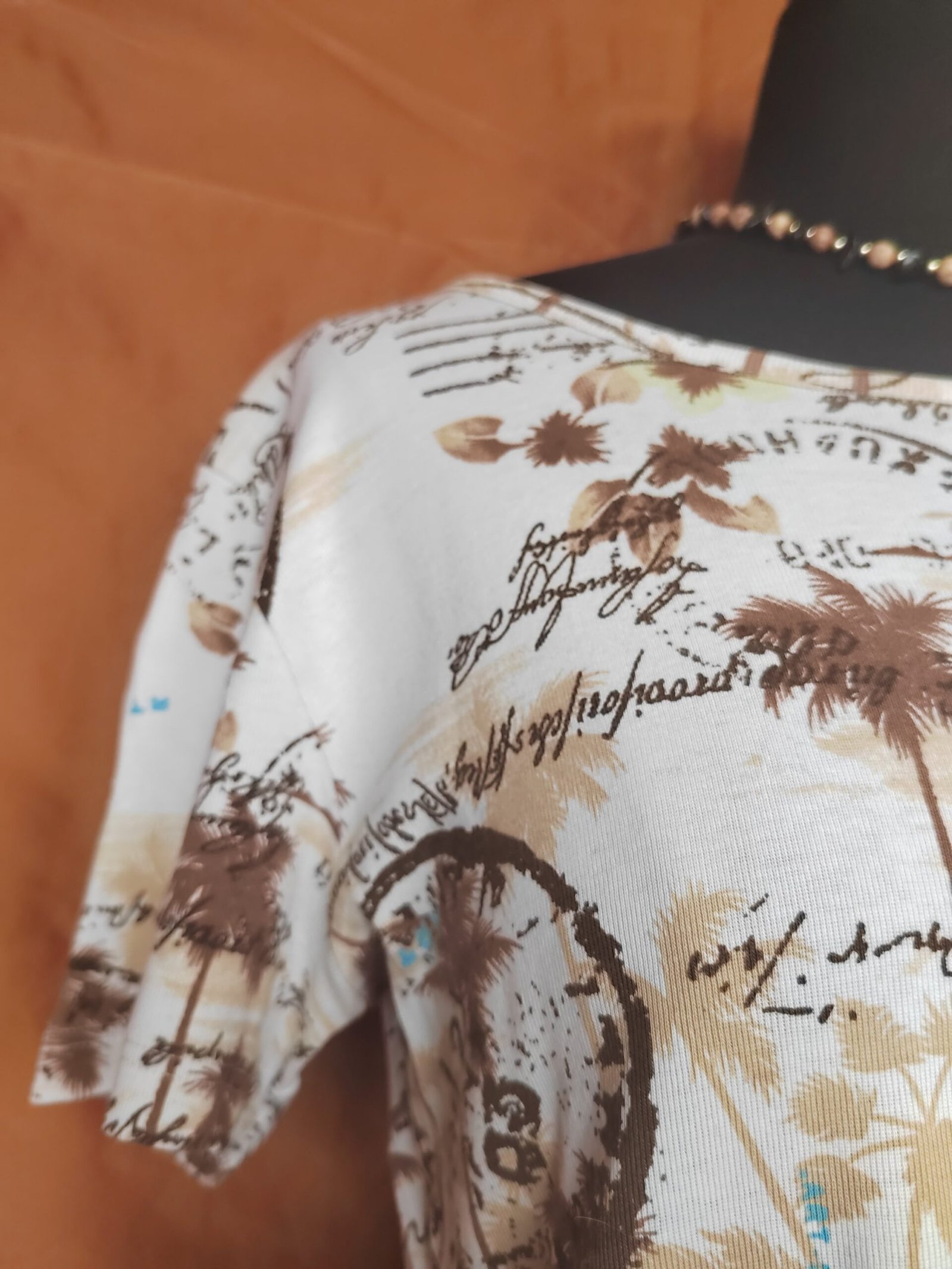 T-shirt marron et blanc motif îles - T40/42 – Image 3