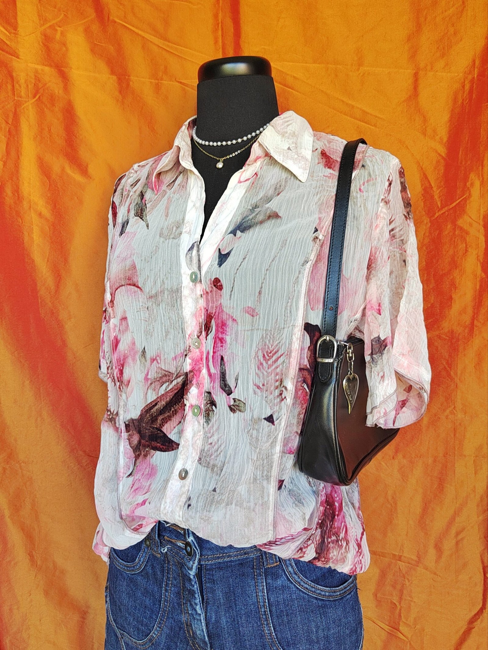 Chemise à motifs floraux - T44
