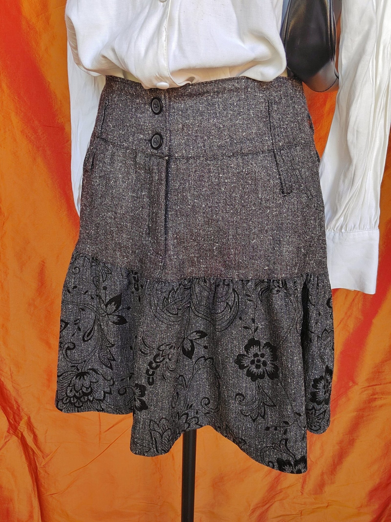 Jupe grise à motifs - T36