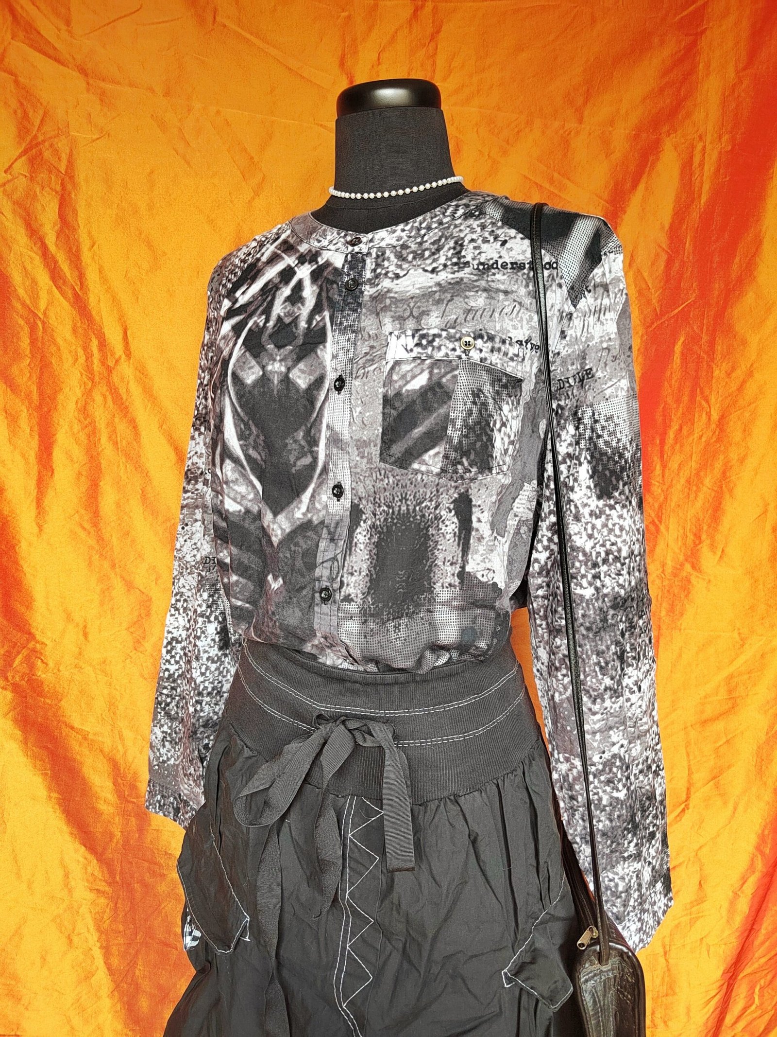 Chemise à motifs noir et blanc - T40