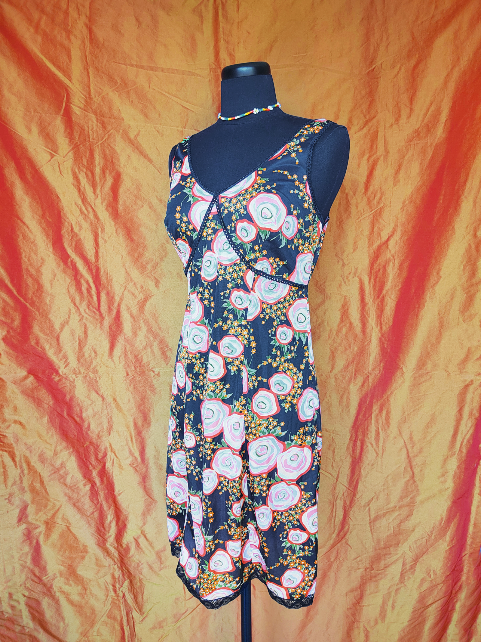 Nuisette à motif orange et rouge - T36/38