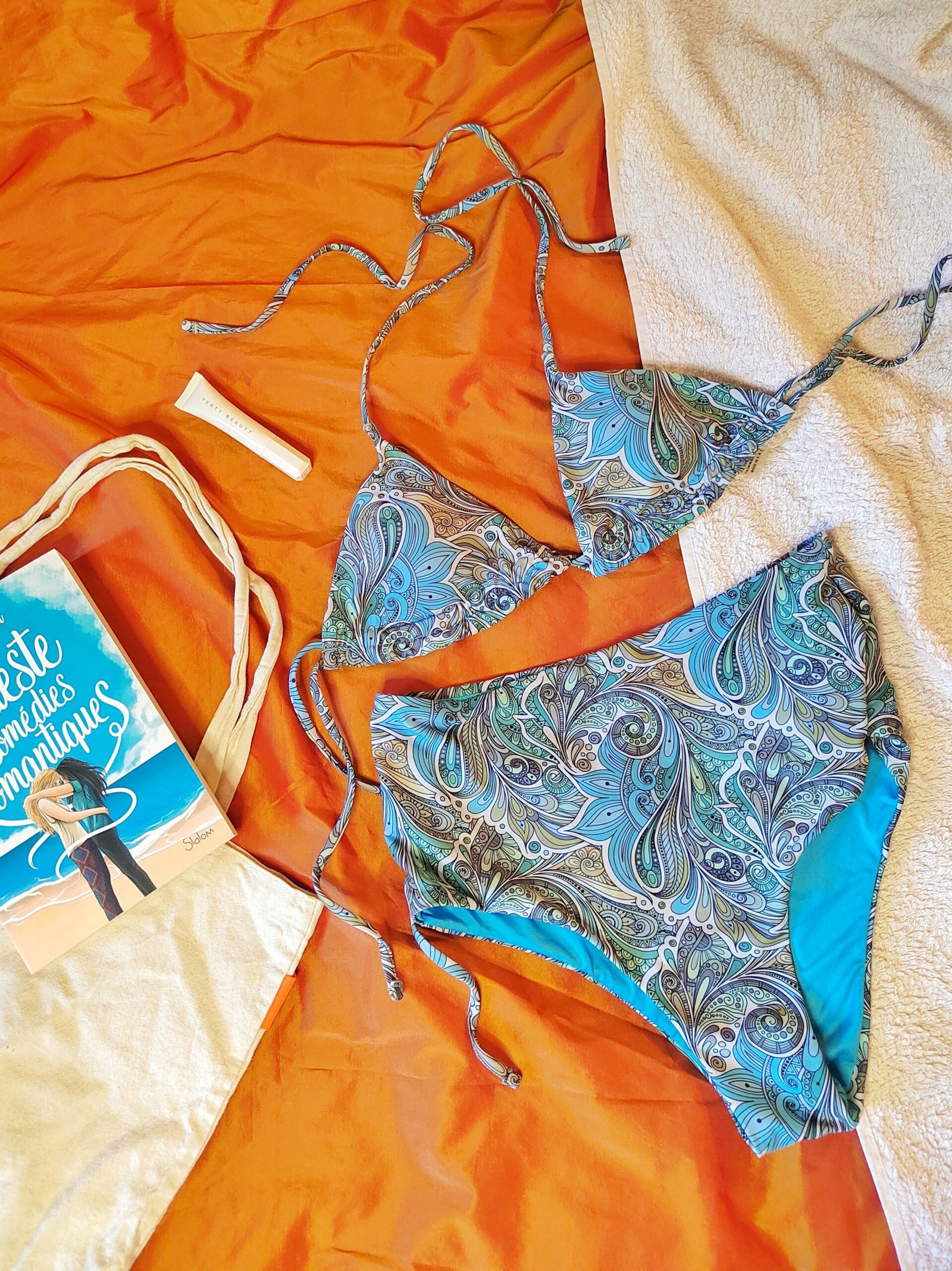 Maillot de bain bleu à motifs - T38