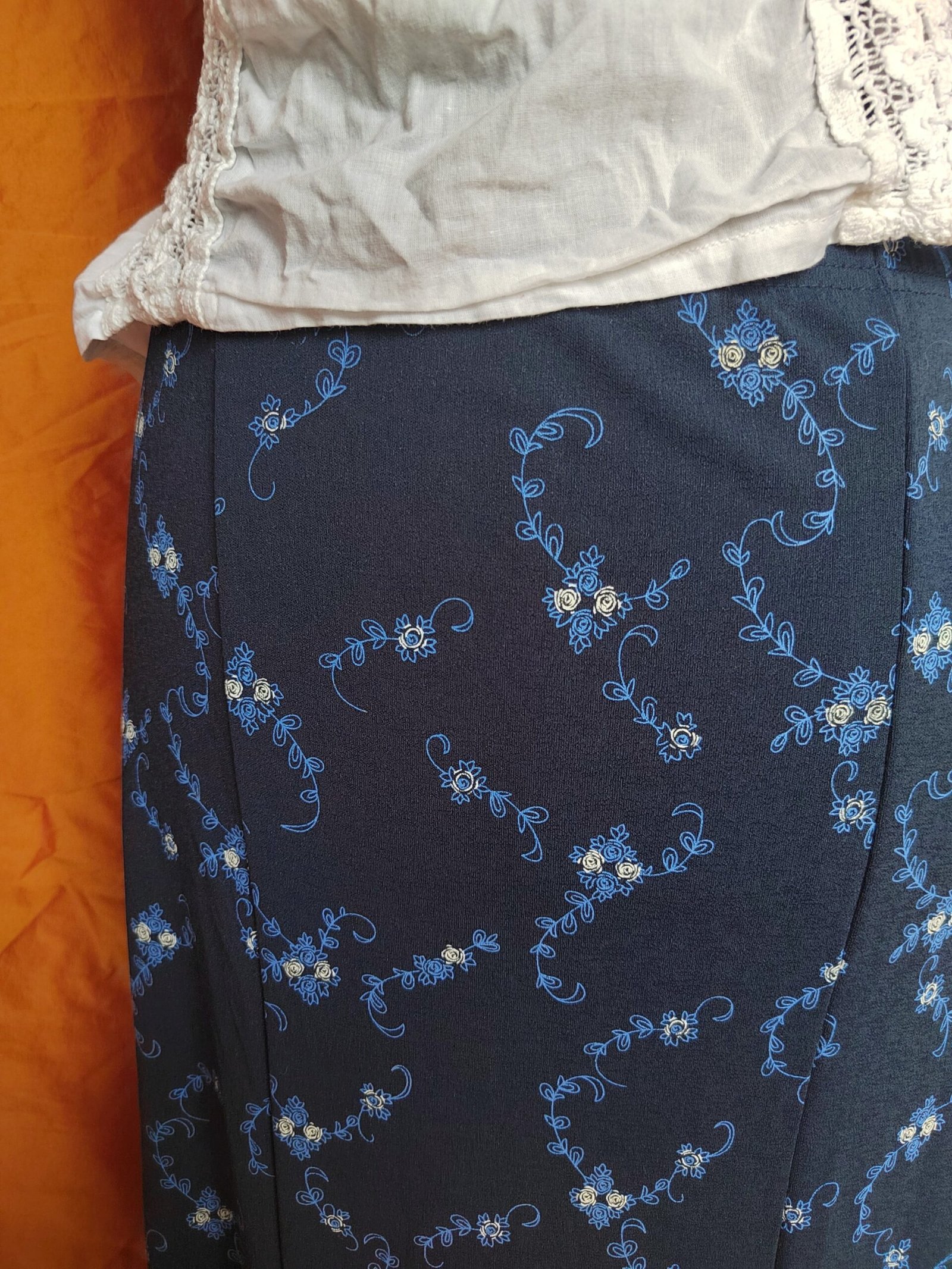 Jupe bleue fleurie - T56/58/60 – Image 7