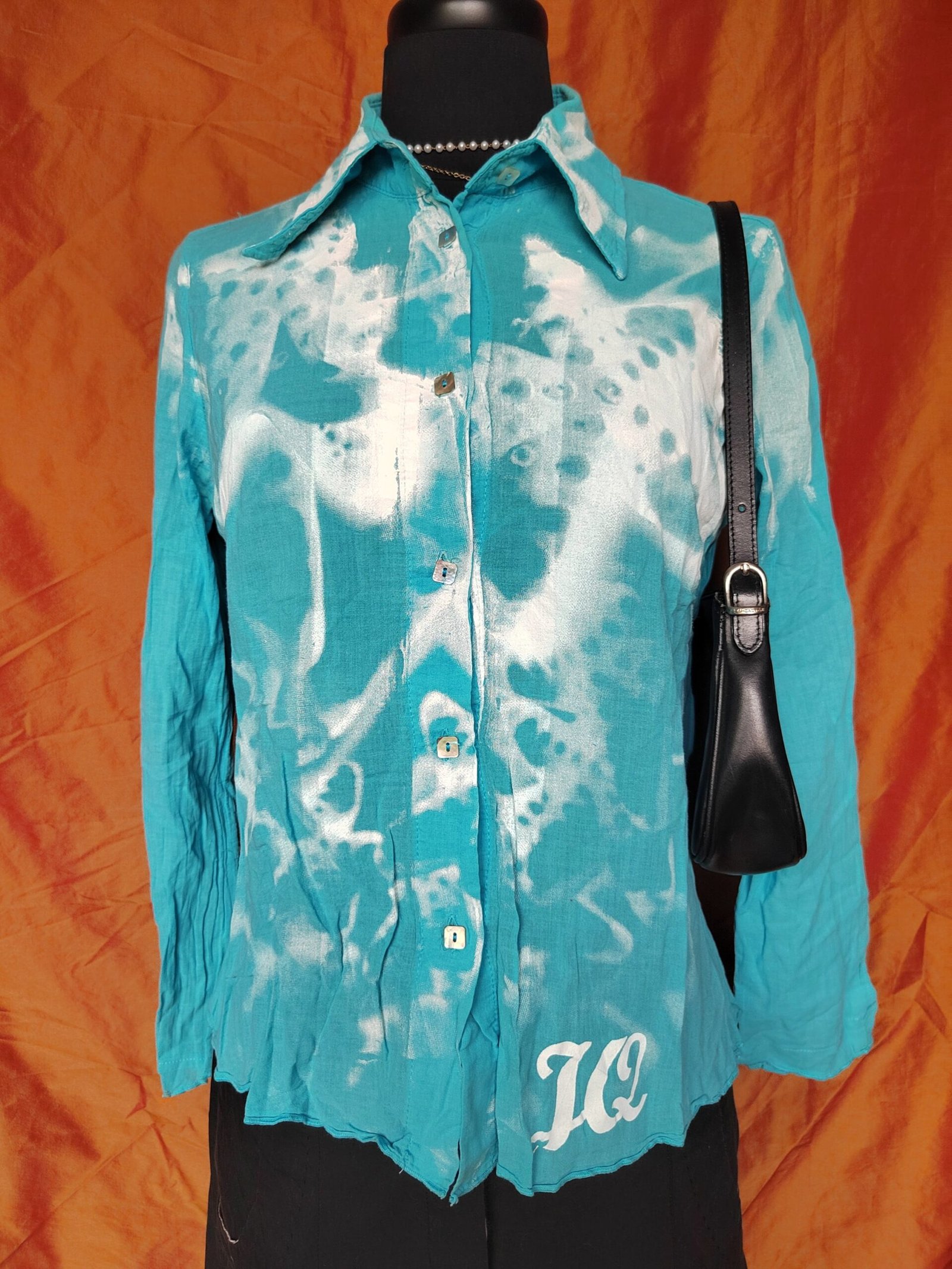 Chemise bleue à motifs blancs - T36/38 – Image 2