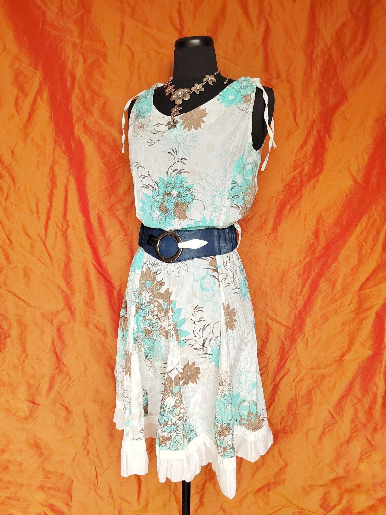 Robe blanche fleurs bleues et taupe - T38/40