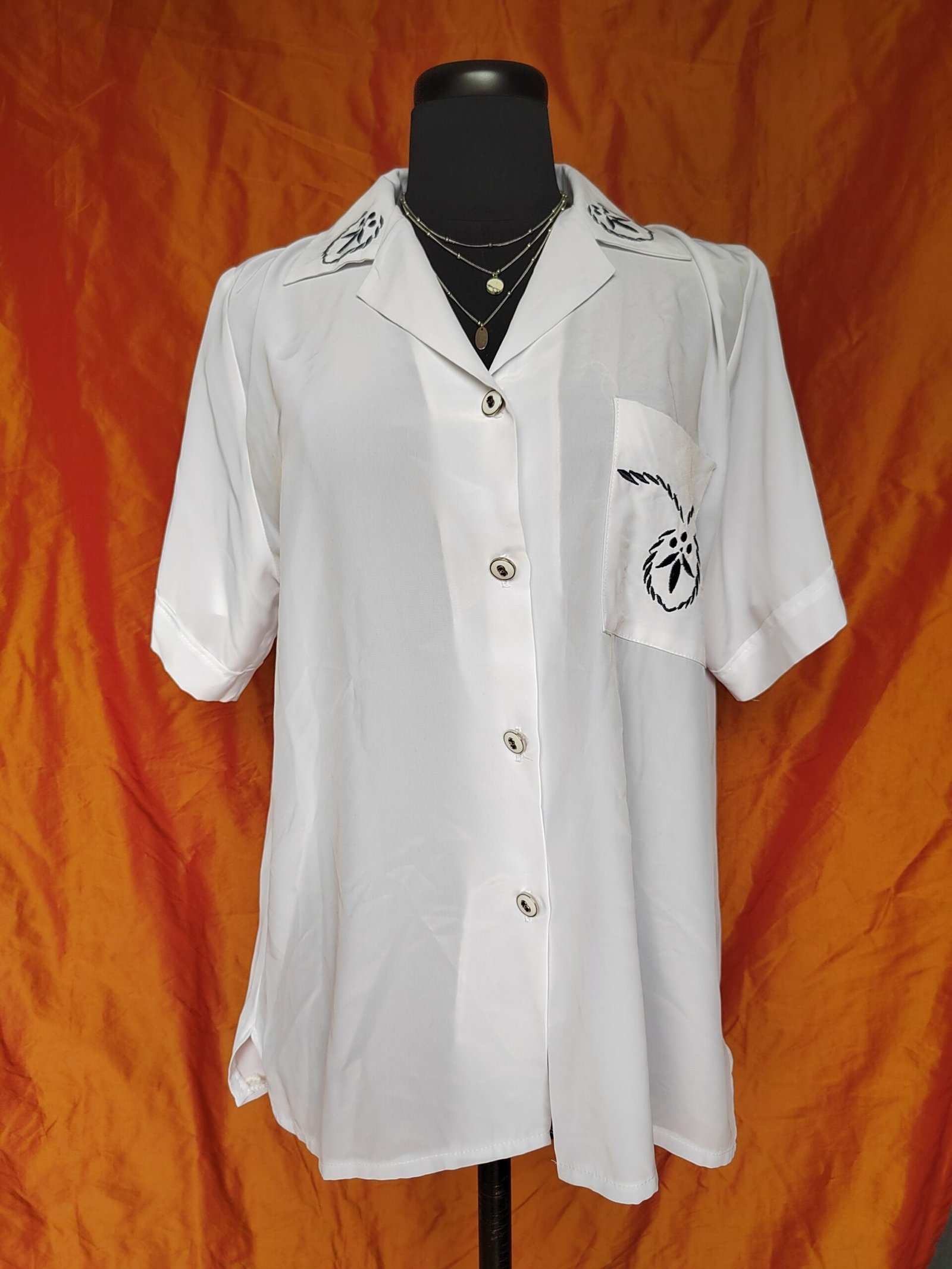 Chemise blanche broderie bleu marine - T46/48 – Image 4