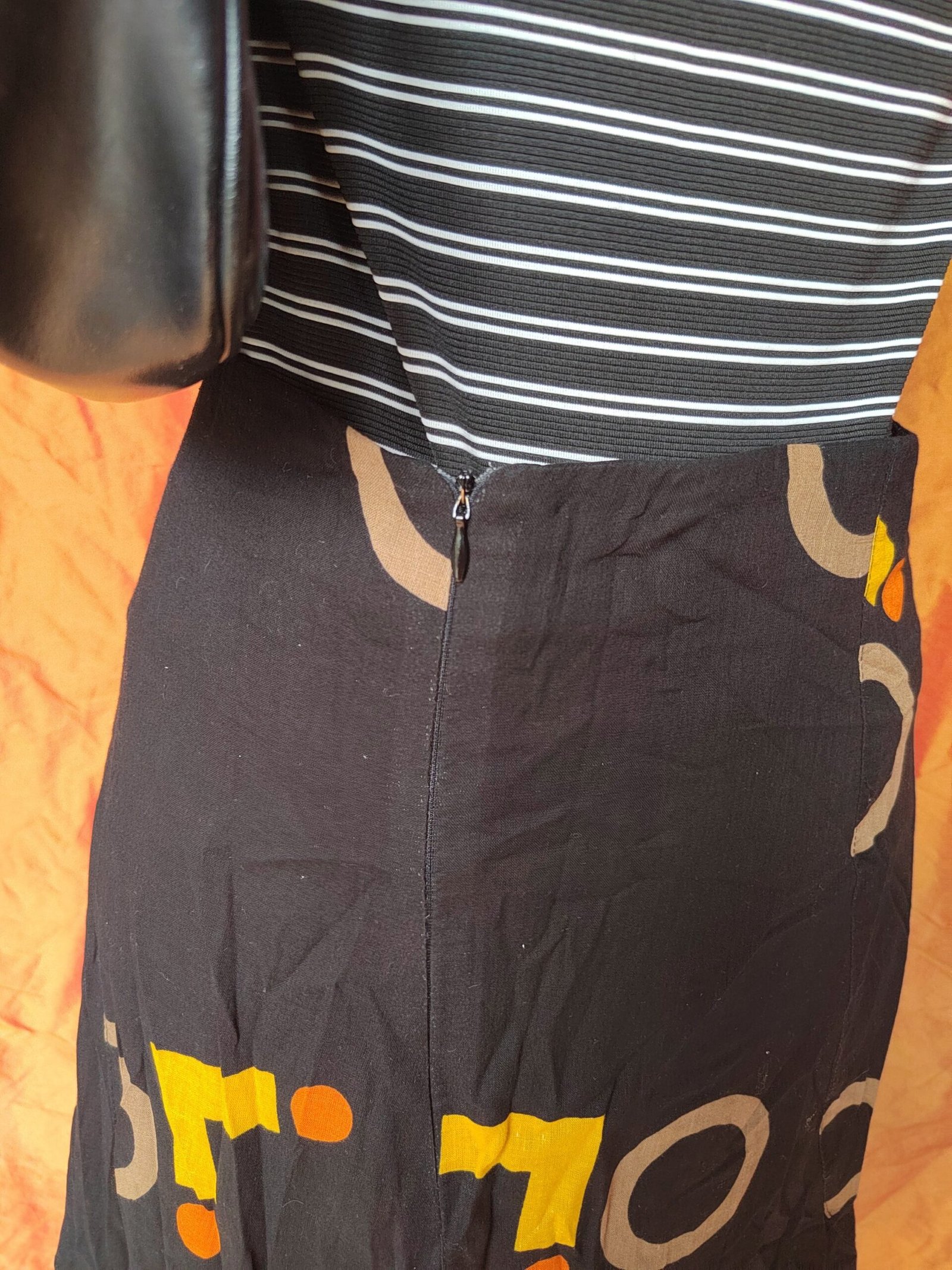 Jupe noire à motifs géométriques - T36/38 – Image 4