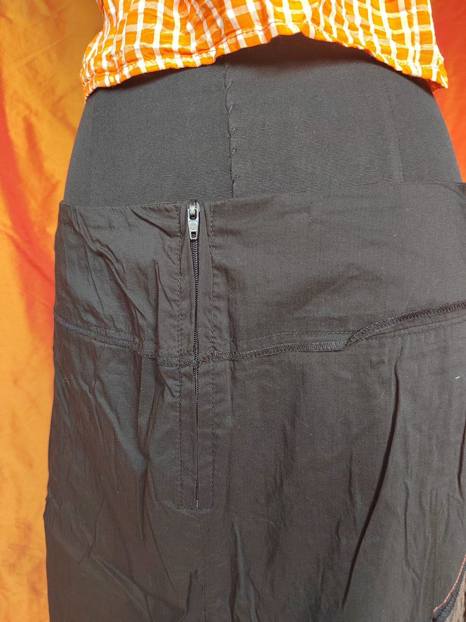 Jupe noire asymétrique - T42 – Image 5