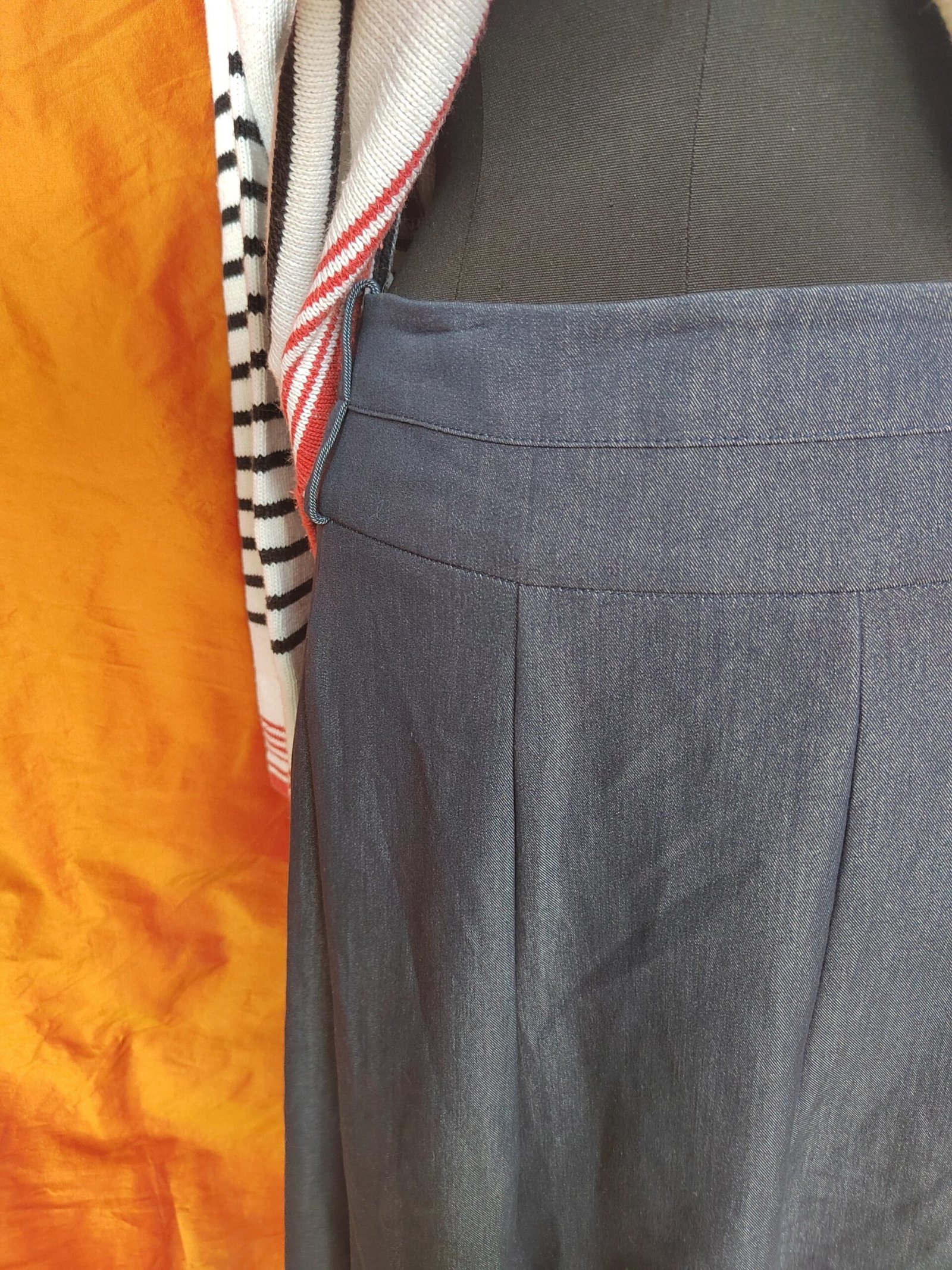Jupe évasée en denim bleu marine - T42 – Image 6