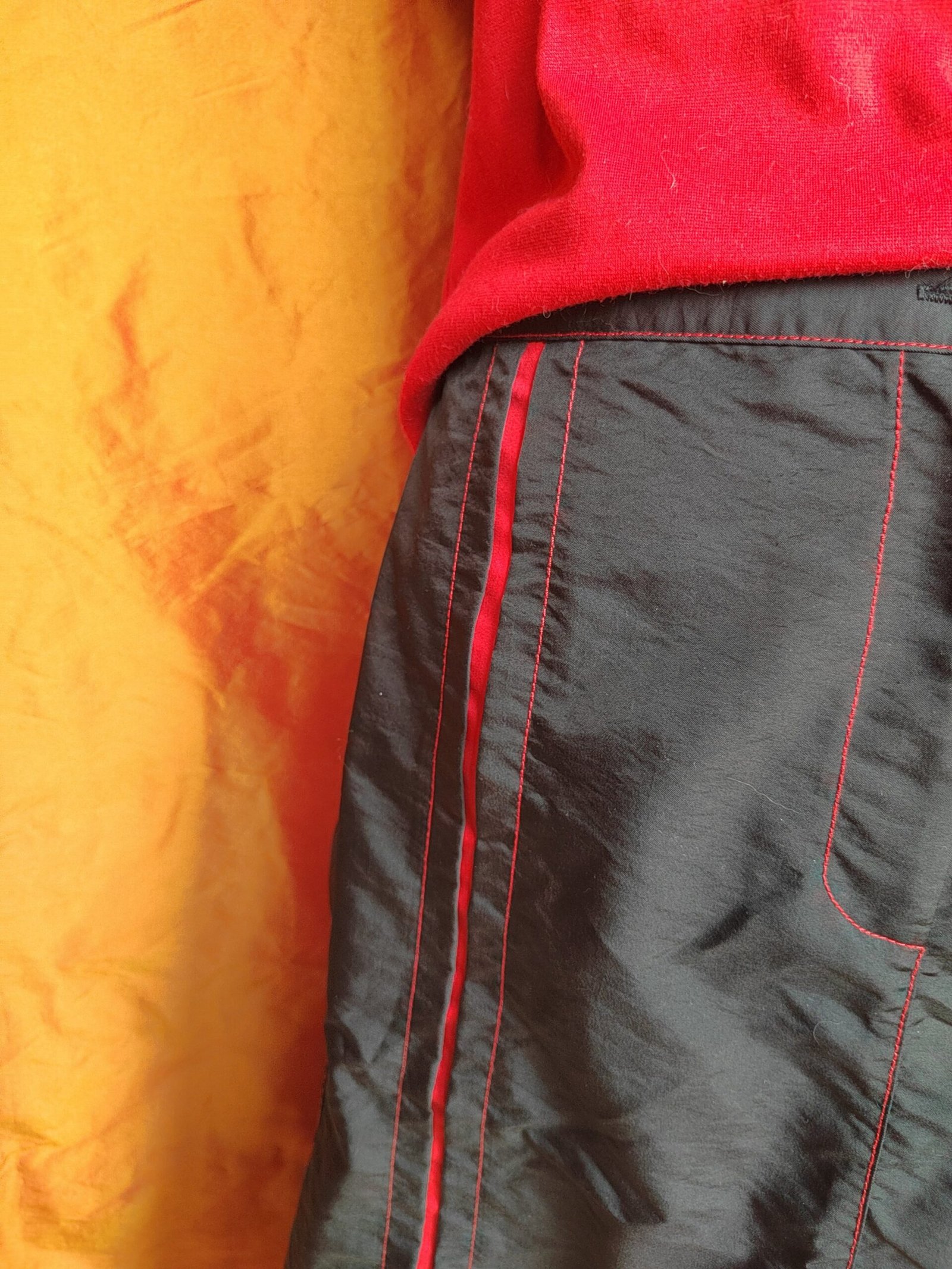 Jupe longue noire et rouge - T46 – Image 7