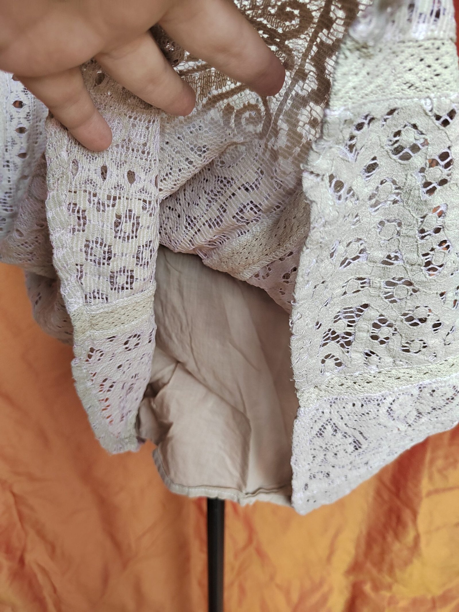 Robe dentelle beige - T38 – Image 3